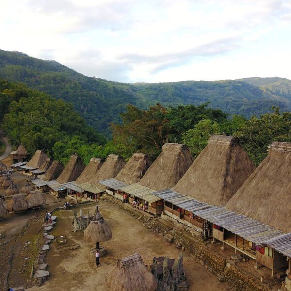 Kampung Traditional Bena, terletak di kabupaten Ngada, Bajawa. 
Kampung yang mem...