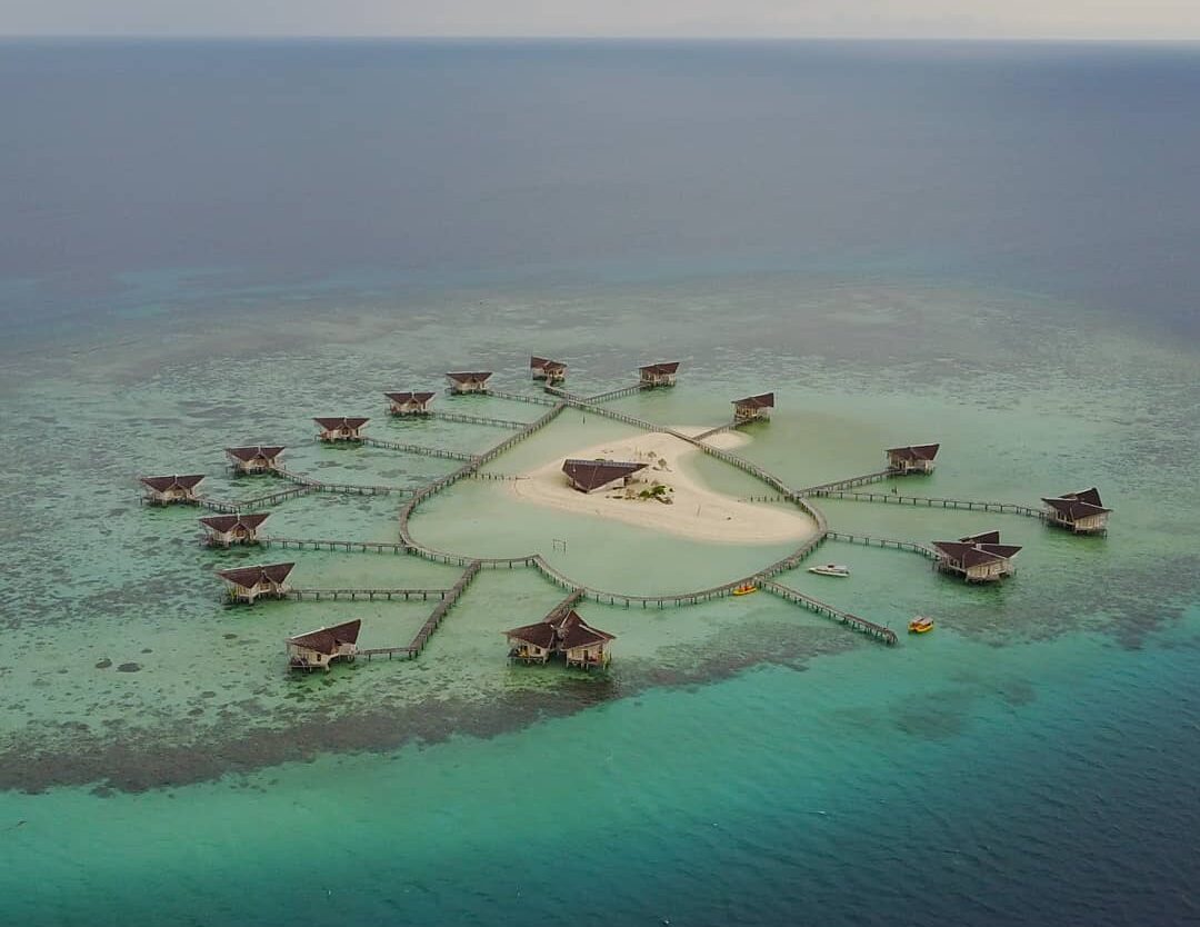 Mau ngerasain Maldives-nya Indonesia? Datang saja ke Pulau Cinta di Gorontalo!

...