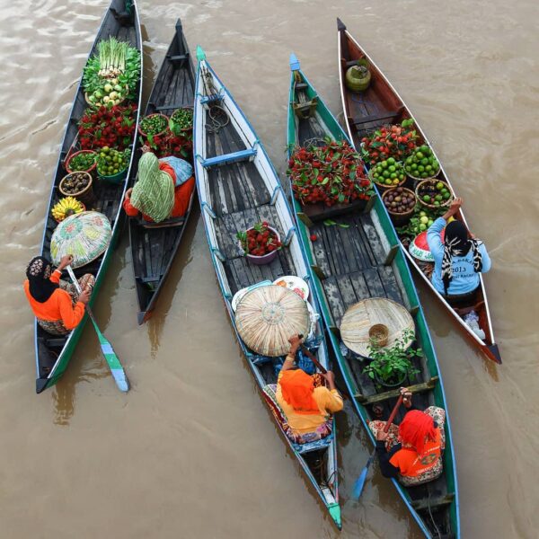 Pernah ke destinasi unik apa saja, Sobat?
. 
Nah, Kota Banjarmasin di Kalimantan...