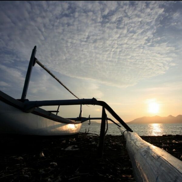 Pulau santen Banyuwangi adalah wisata pantai syariah pertama di Indonesia. 
#Pes...