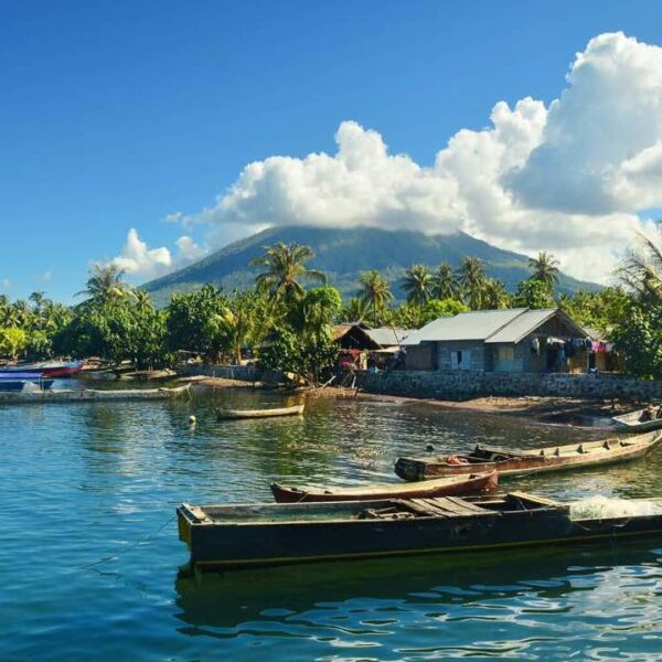 Sebuah pantai tempat kami bersinggah sebelum melanjutkan perjalanan ke Pulau Pas...