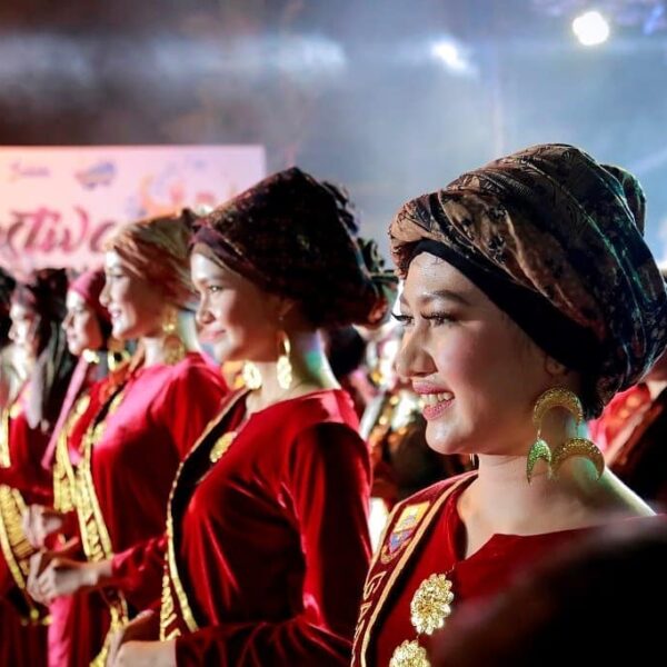 Selamat Hari Batik Nasional Sobat Pesona!
.

Sama seperti Batik, Jambi juga puny...