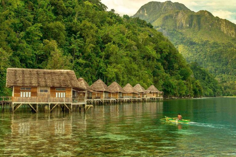 Siapa yang tak mengenal keindahan Ora Eco Resort. Resort nan eksotis yang terlet...