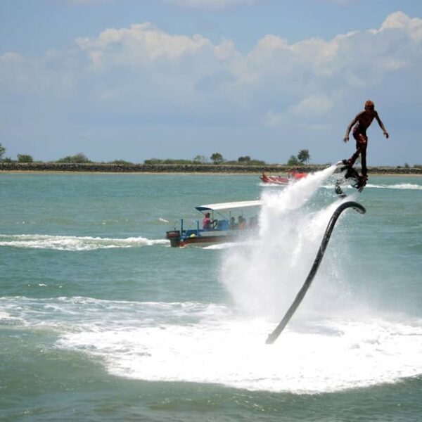 Tanjung Benoa, salah satu favorit para pecinta water sports di Bali. Olahraga ai...