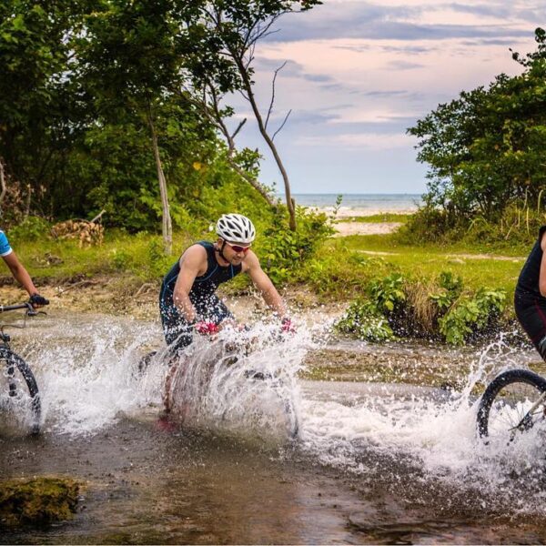 Tanjung Lesung akan menggelar Rhino Cross Thriathlon atau biasa disebut Rhino X-...