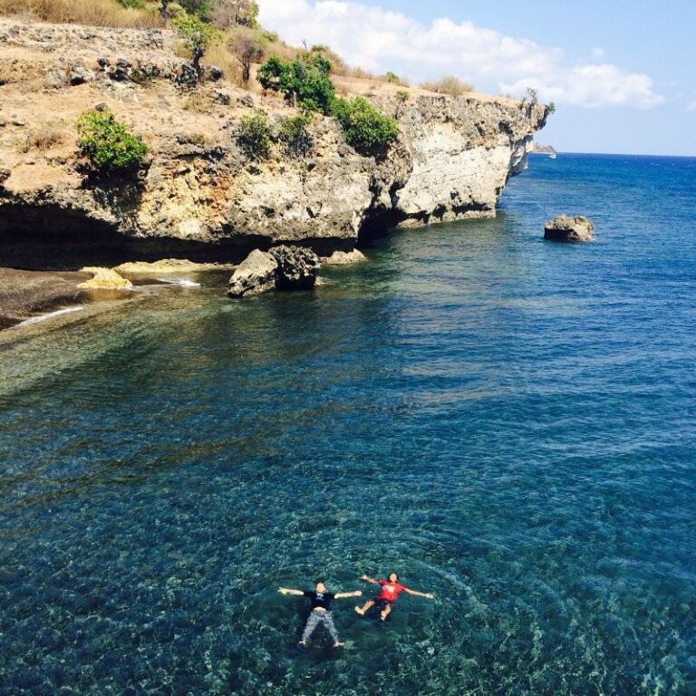 #explorebima Photo today by  taken at Sangeang Beach Wera

#exploreindonesia
#di...