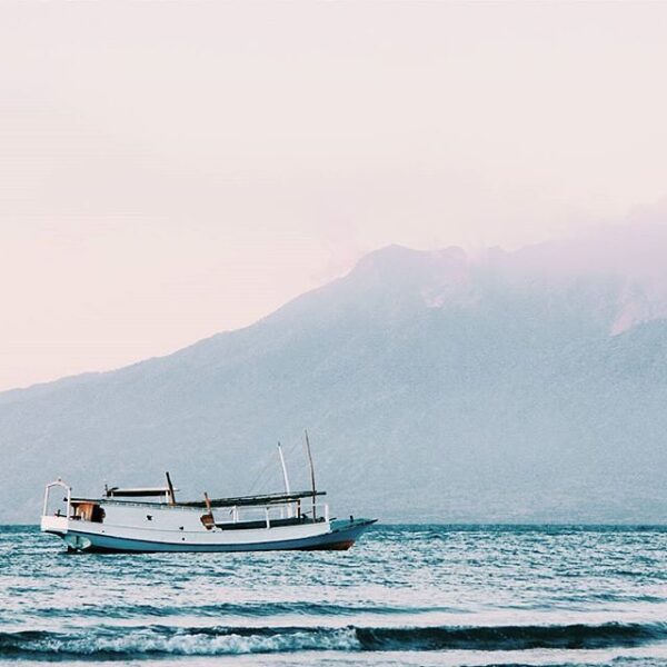 #explorebima Photo today by  taken at Around Sangeang Wera

#discoverindonesia 
...
