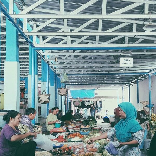#explorebima Photo today by  taken at Traditional Market Tawali Wera

#explorein...