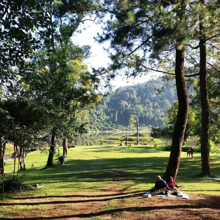 #exploresukabumi photo by  taken at Situgunung, #Kadudampit...