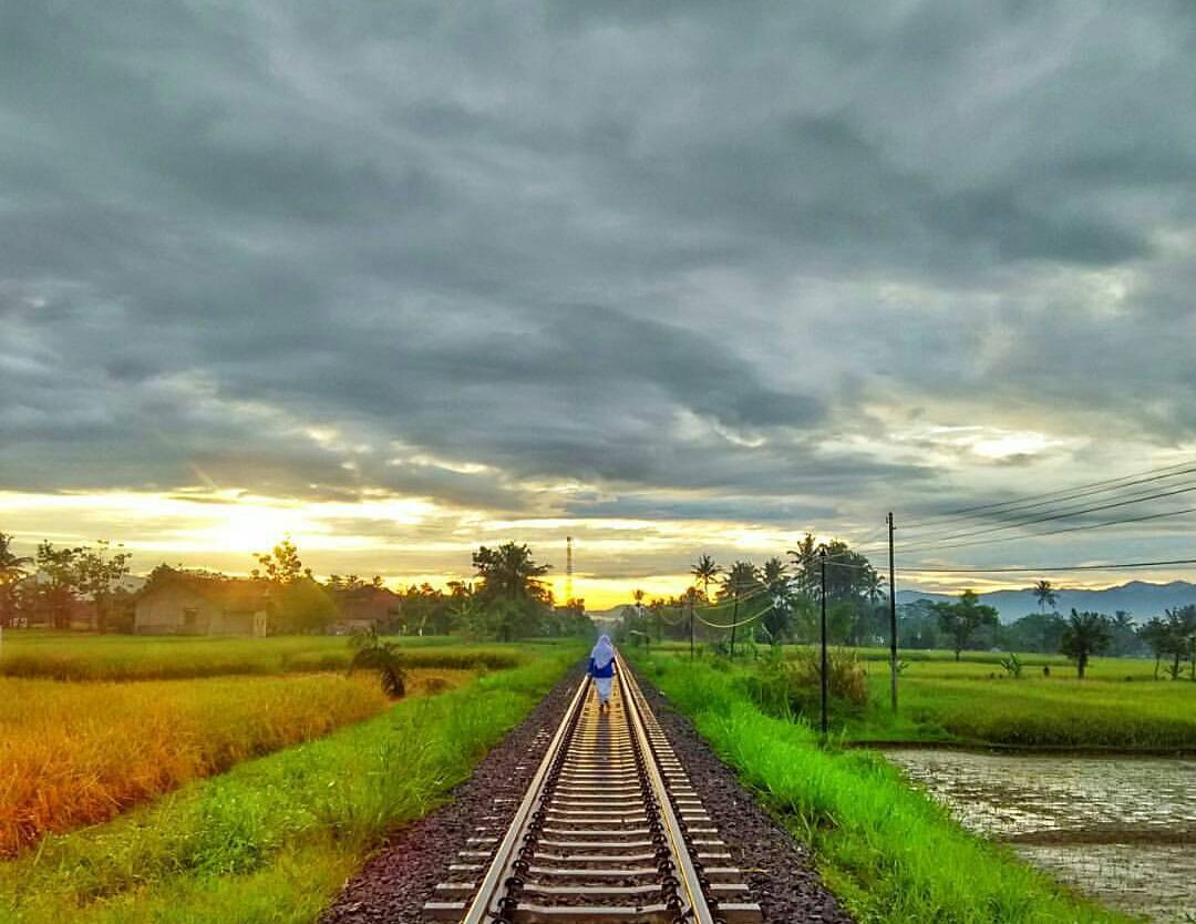 #exploresukabumi photo by  taken around Stasiun Kereta Api Cisaat...