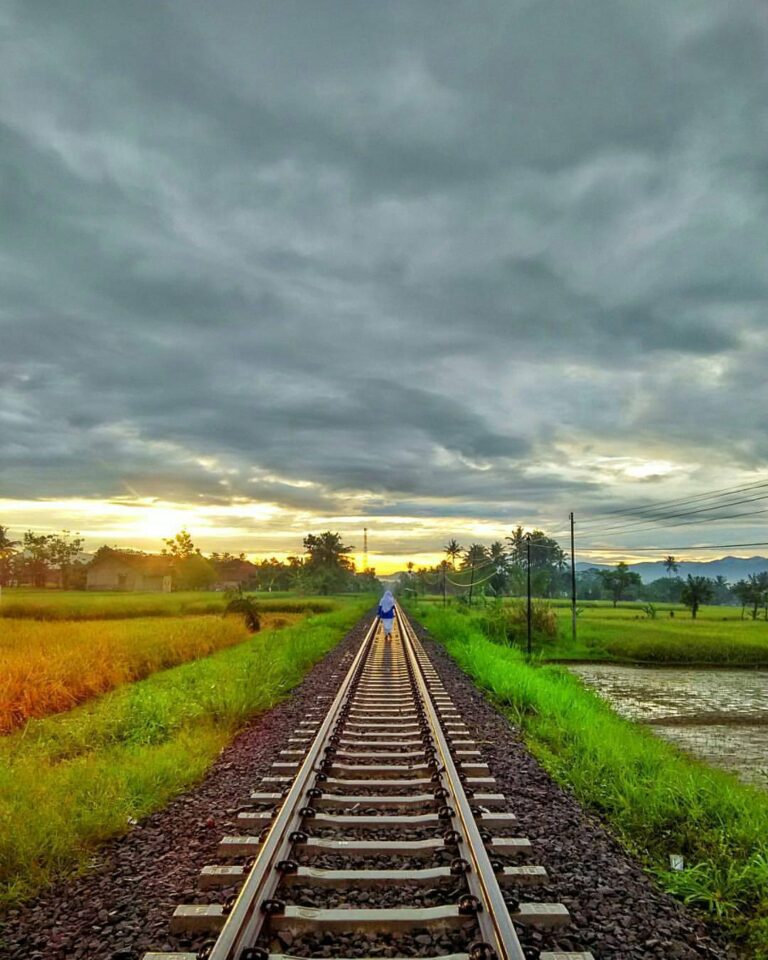 #exploresukabumi photo by  taken around Stasiun Kereta Api Cisaat...
