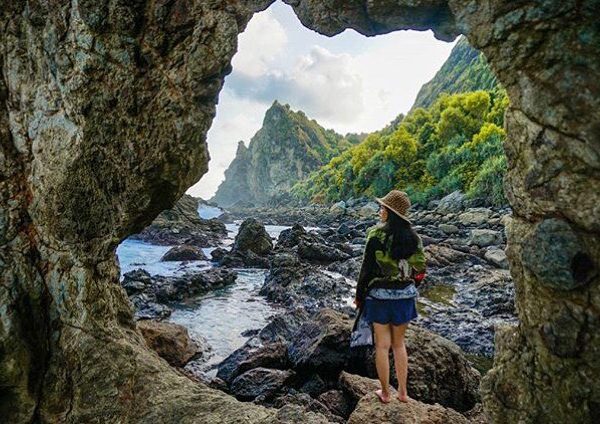 #explorejogja photo today by  taken at Pantai Watulumbung, Tepus, Gunungkidul....