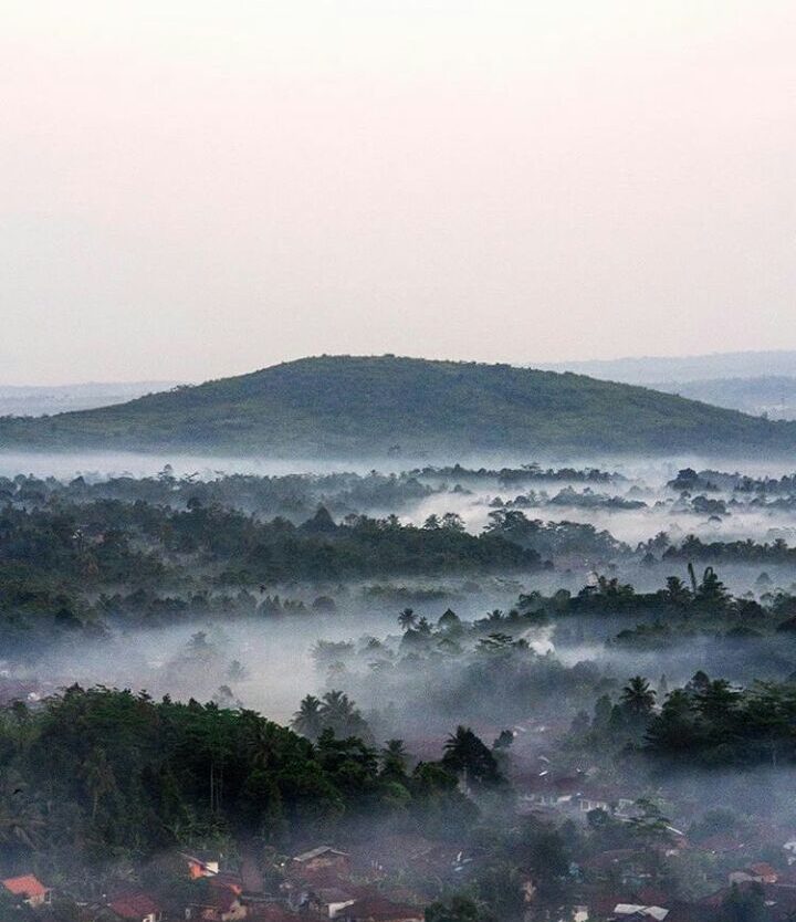#exploresukabumi today's featured photograph is taken by  at Bukit Karang Numpan...