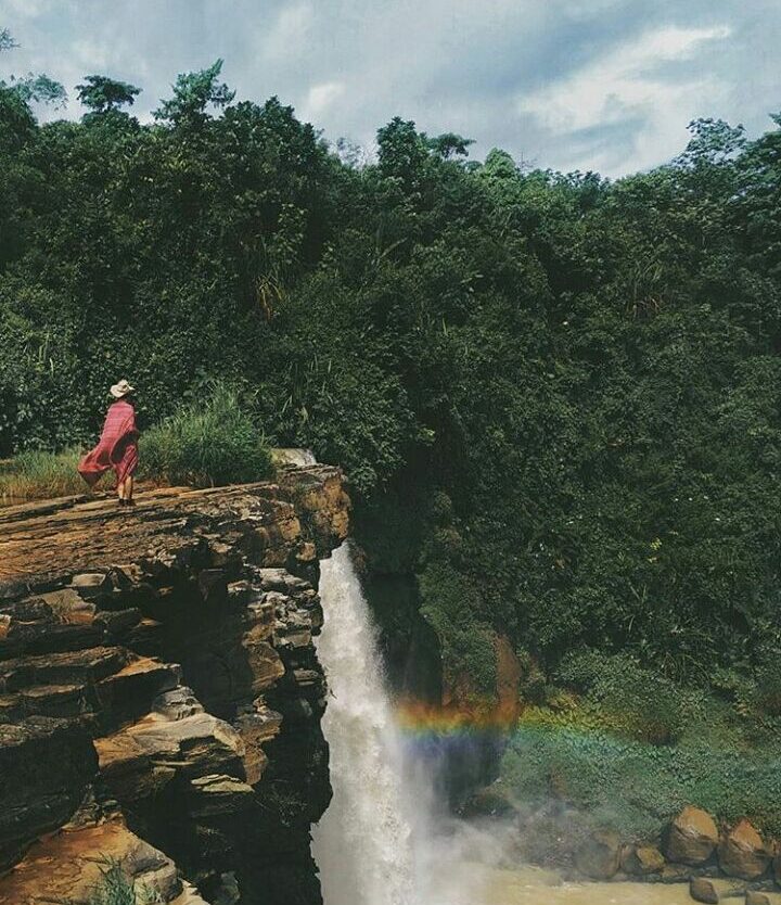 #exploresukabumi photo by  taken Curug Awang, #ciletuhnationalgeopark...