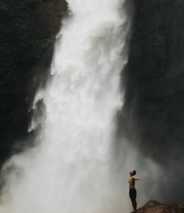 #exploresukabumi today's featured photo is taken by  at Curug Cimarinjung, #cile...