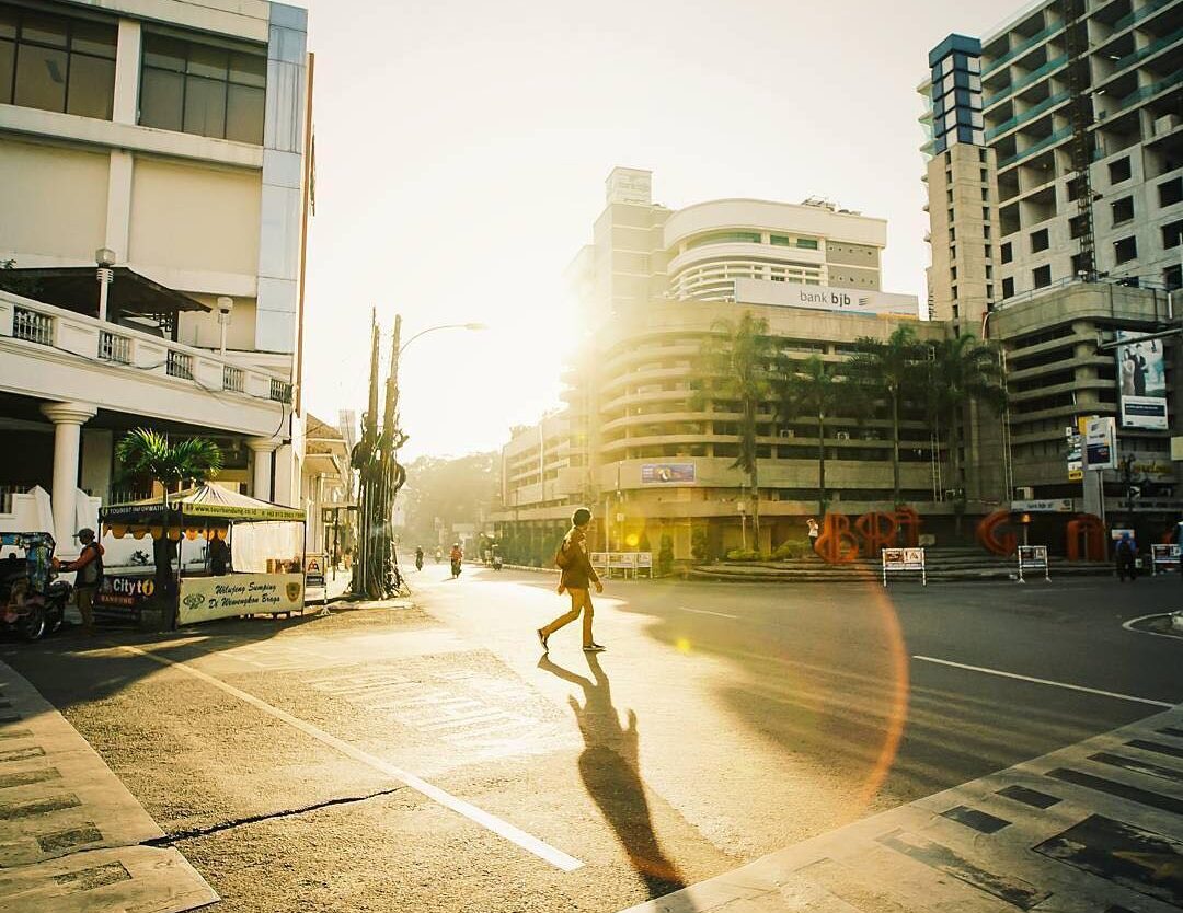 It’s a sunny day to walk around in Braga Street. Captured by  #explorebandung...