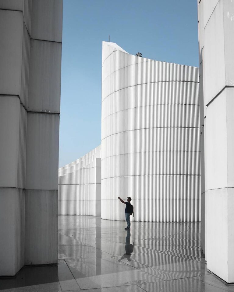 The majestic white wall of Monumen Perjuangan is the landmark of the struggle an...