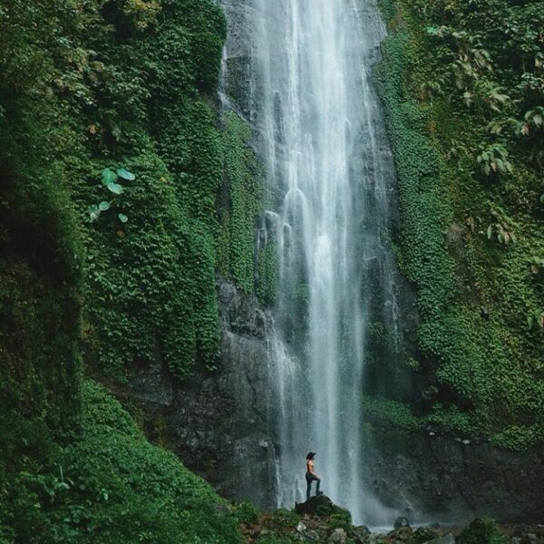 Amazing shot of Curug Cibeureum by  Check this waterfall boy out for more detail...